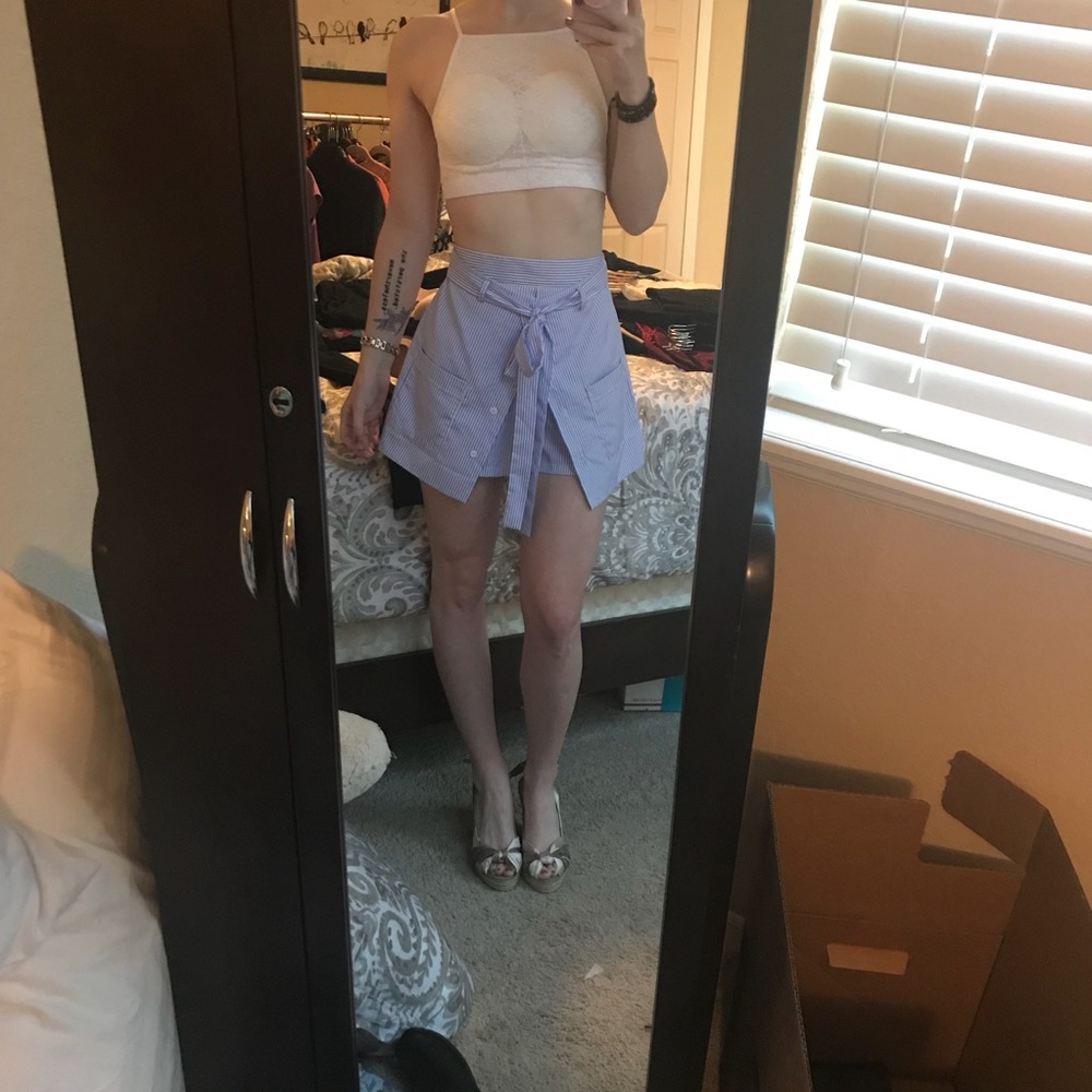 NWOT Shirt-style skort